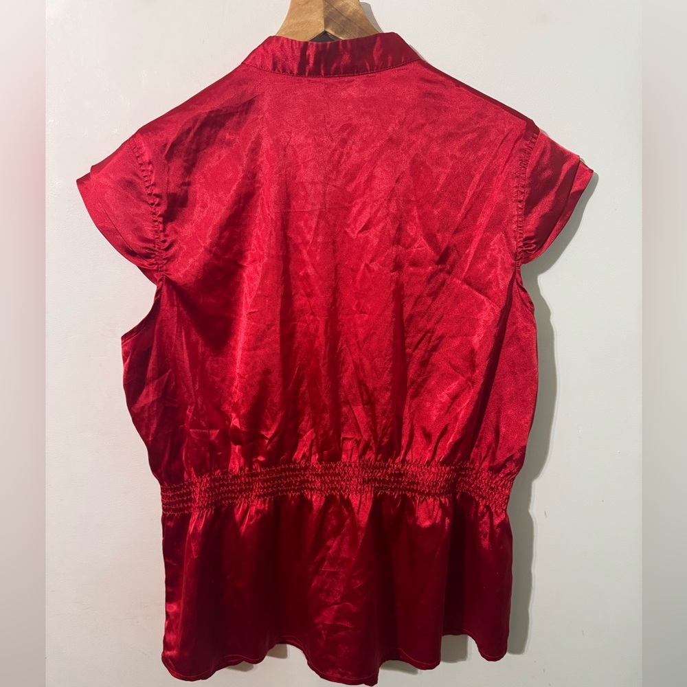 Cotton Express Vibrant Red satin Ruffled Blouse Hollister Christmas size 2X - Picture 4 of 4